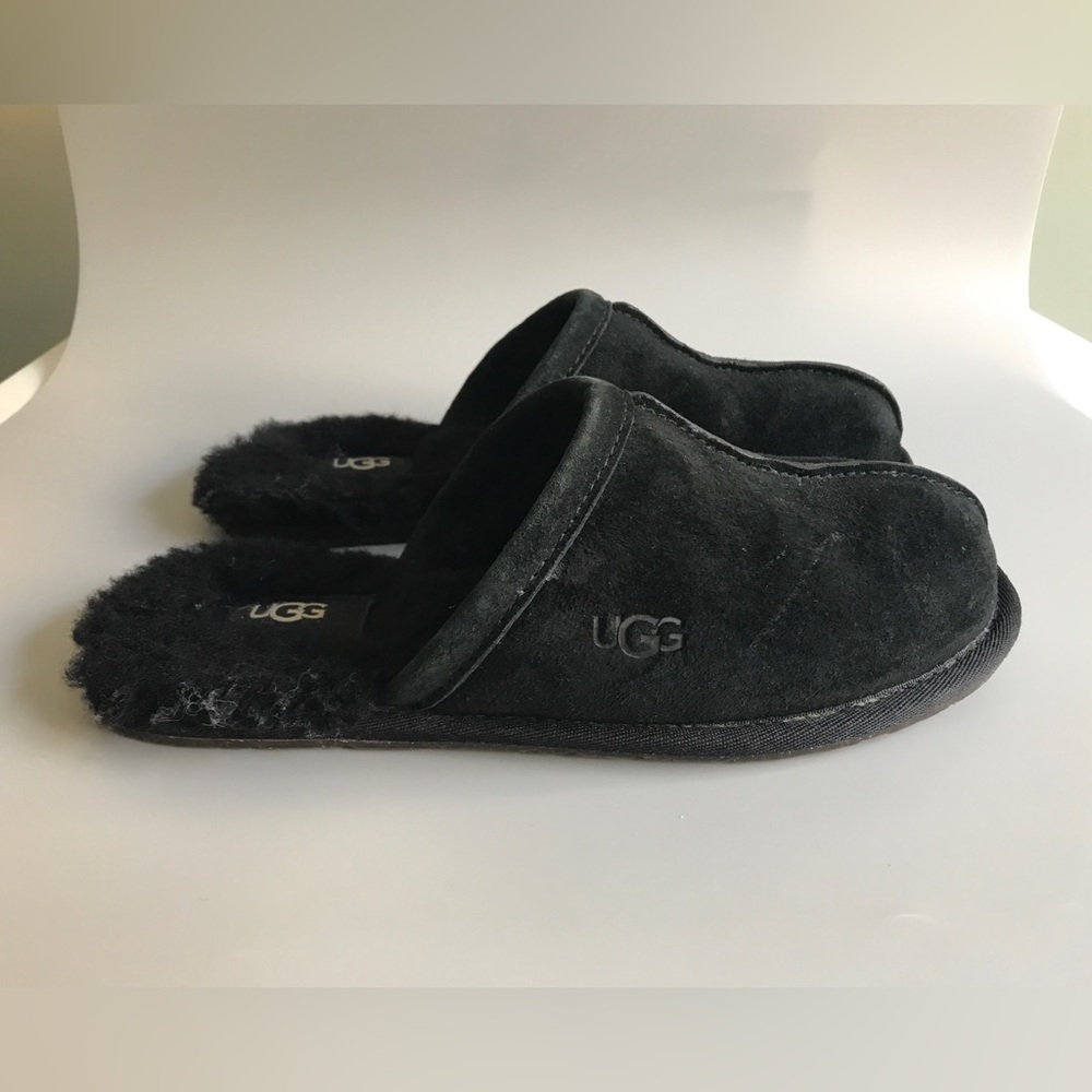 UGG Women’s Pearle Slip On Slippers 1115139 Black Size: US 7 EUR 38